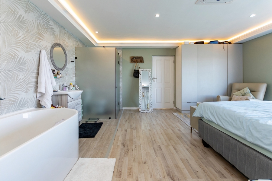 3 Bedroom Property for Sale in Port Owen Western Cape